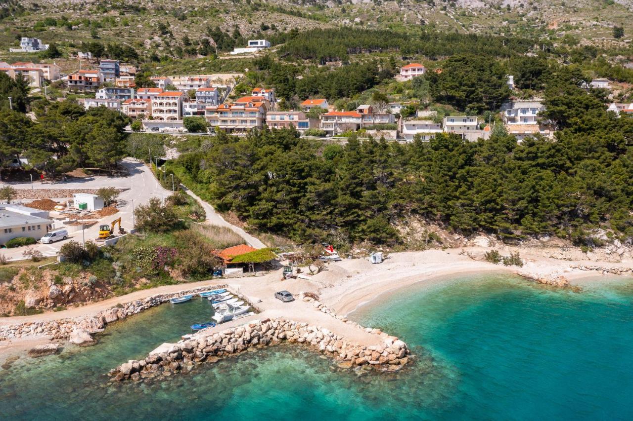 Beachfront Xxl - 2 Apartments Together - Локва-Рогозница Экстерьер фото