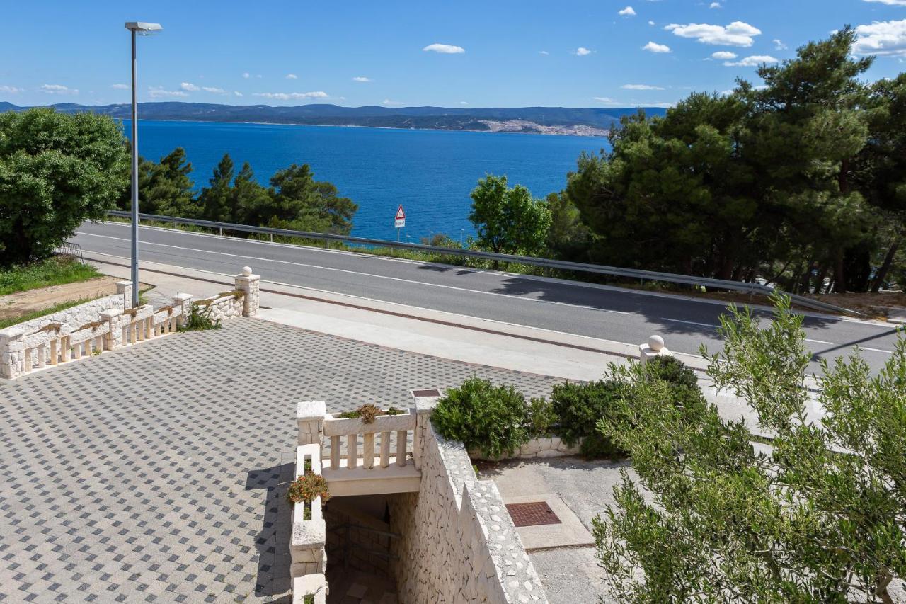 Beachfront Xxl - 2 Apartments Together - Локва-Рогозница Экстерьер фото